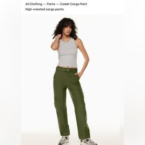 Aritzia TNA Cadet Cargo Pant High-Waisted Cargo Pants Olive Army Green Medium